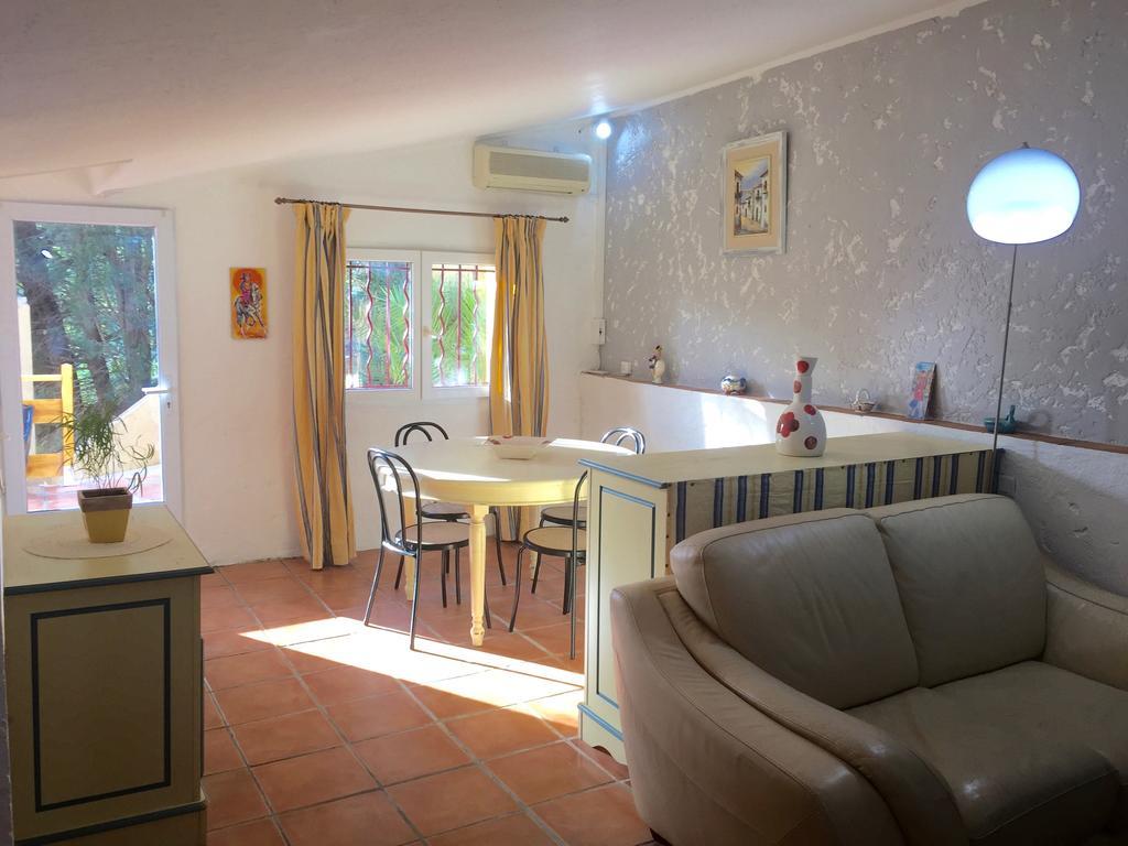 La Petite Maison D'Athenopolis Apartment กรีโมด์ ภายนอก รูปภาพ